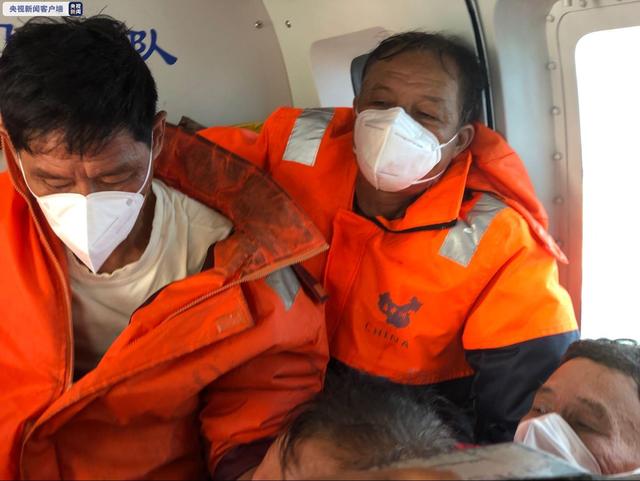 Mar do Sul da China: colisão de barco de pesca com rochedos causa 4 mortos e 4 desaparecidos