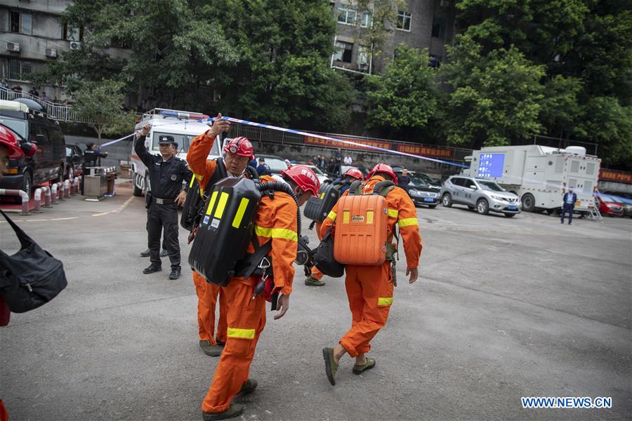 Acidente em mina de carvão deixa 17 presos no sudoeste da China