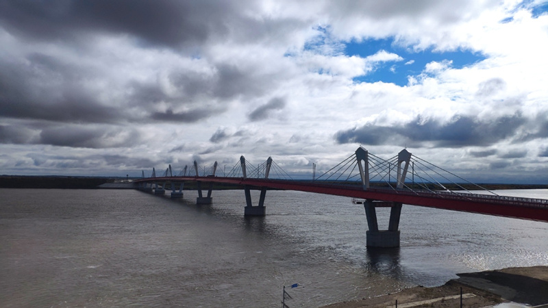 Primeira ponte rodoviária China-Rússia está pronta para tráfego