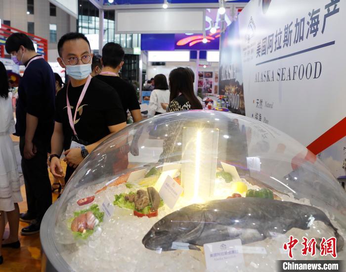 Exposição de alimentos em Shanghai atrai a participação dos conglomerados de 23 países e regiões 