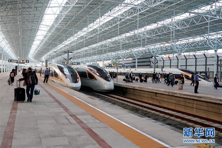 Ferrovia de alta velocidade Beijing-Zhangjiakou conecta dois principais locais dos Jogos Olímpicos de Inverno de Beijing