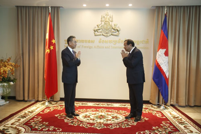 China e Camboja prometem aprofundar a cooperação em todas as áreas