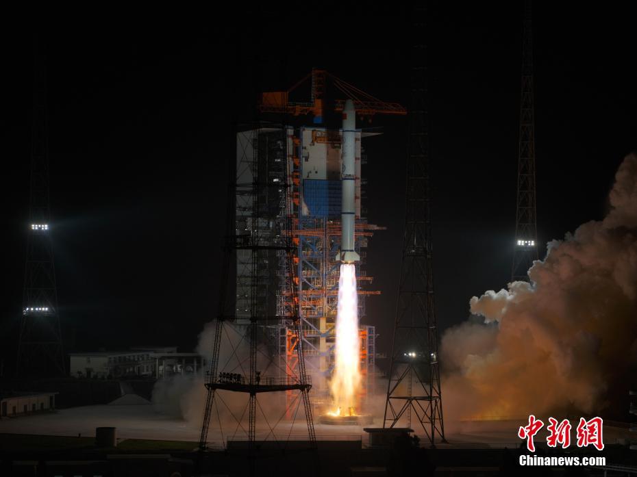 China lança novos satélites de sensoriamento remoto