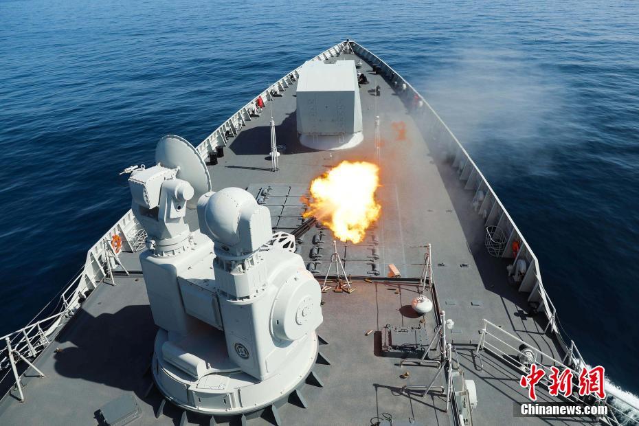 36ª guarda da Marinha chinesa realiza treinamento de combate real