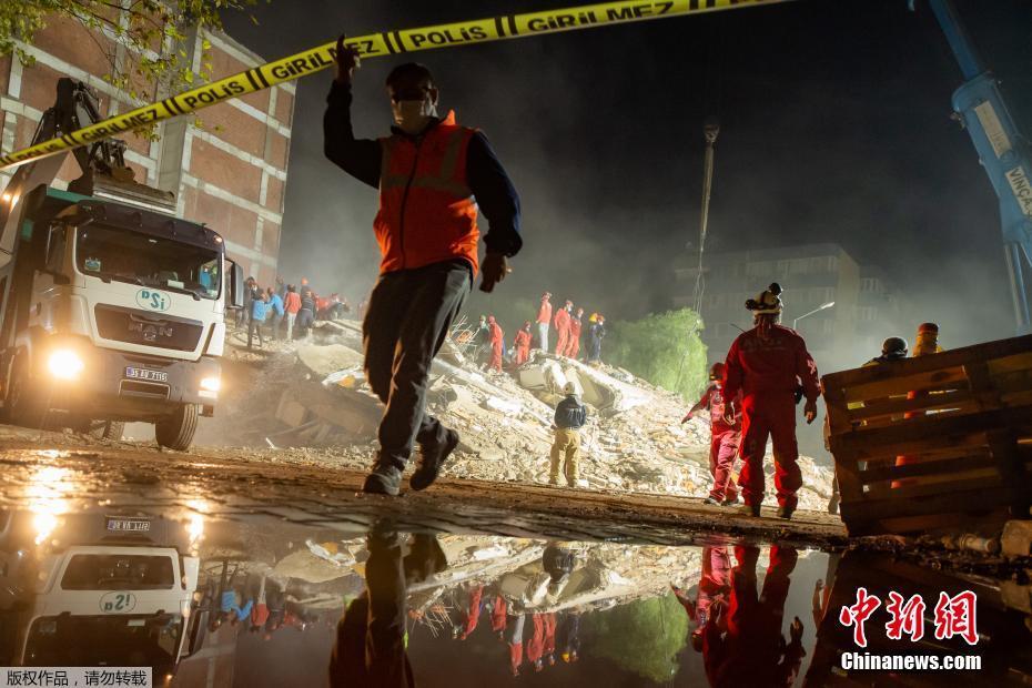 Terremoto no mar Egeu causa 73 mortos e 961 feridos na Turquia