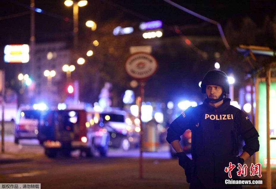 Tiroteio provoca ao menos 7 mortos em Viena