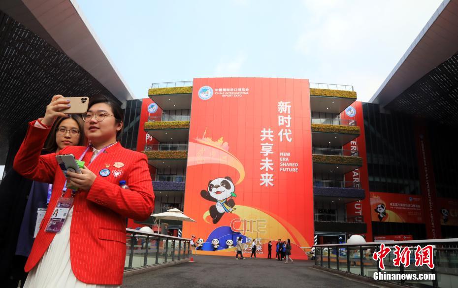 Preparativos para 3ª Feira Internacional de Importação da China ficam prontos