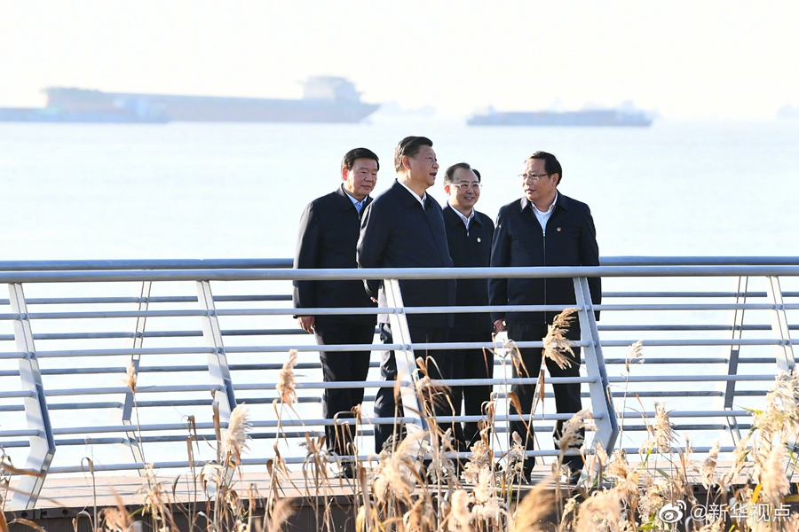 Xi inspeciona proteção ambiental do Rio Yangtzé

