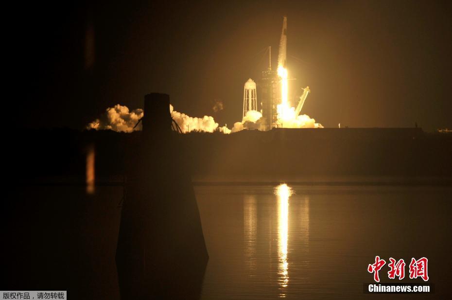 Space X lança cápsula Crew Dragon para Estação Espacial Internacional