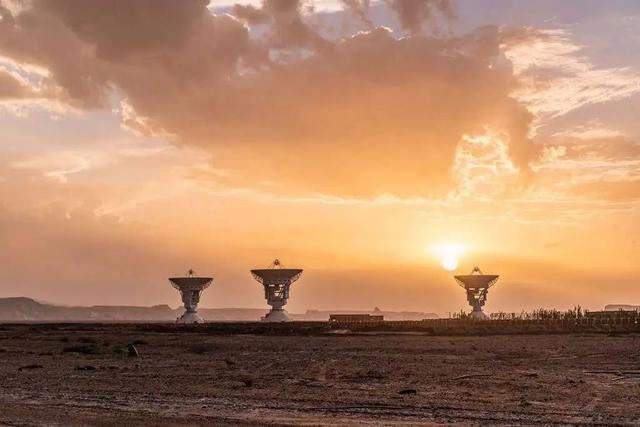 China finaliza primeiro sistema de antenas de monitoramento do espaço profundo na região de Xinjiang