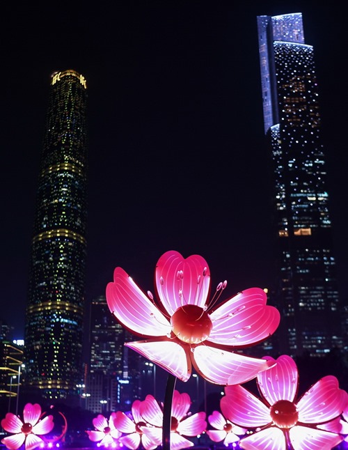 Guangzhou realiza show de luzes