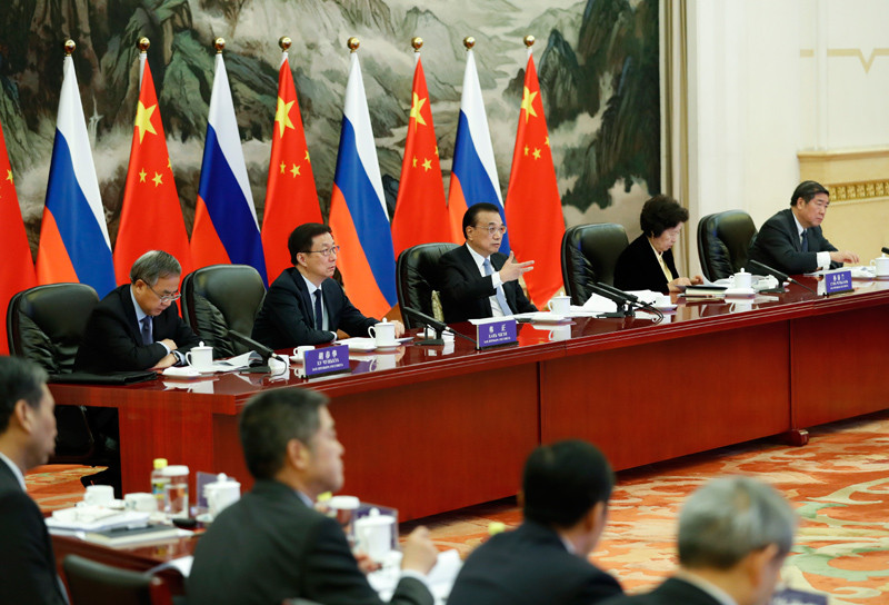 China pronta para compartilhar oportunidades de desenvolvimento com Rússia, diz premiê chinês