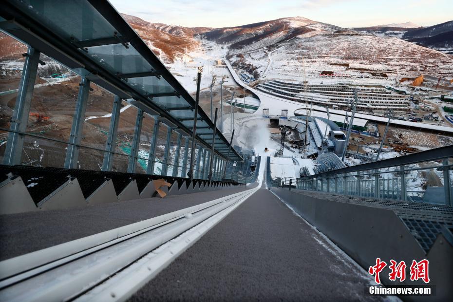 Galeria: construção do Centro Nacional de Esqui acelera para Jogos Olímpicos do Inverno