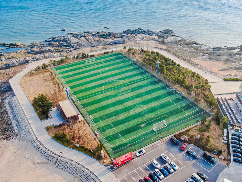 Galeria: panorama de campo de futebol em Qingdao, litoral da China