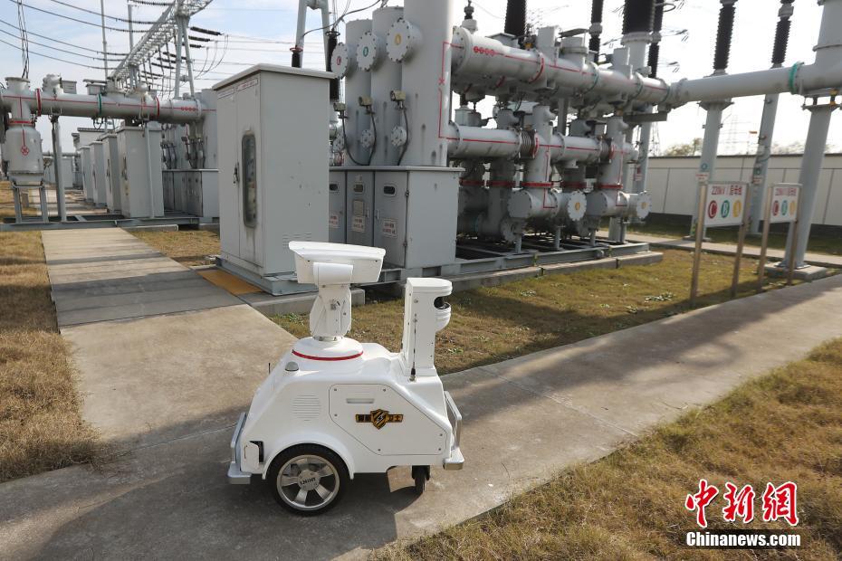 Jiangsu: robô inteligente inspeciona subestação