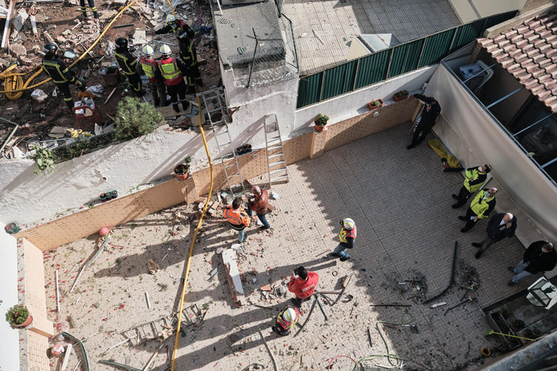 Explosão e desabamento de edifício deixa um desaparecido e cinco feridos em Lisboa