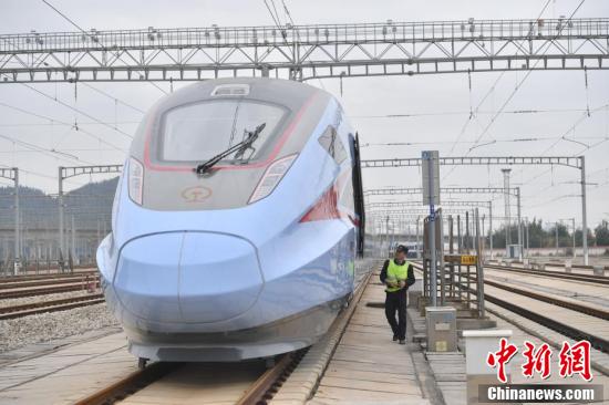 Novo modelo de trem-bala Fuxing circulará em breve em Yunnan