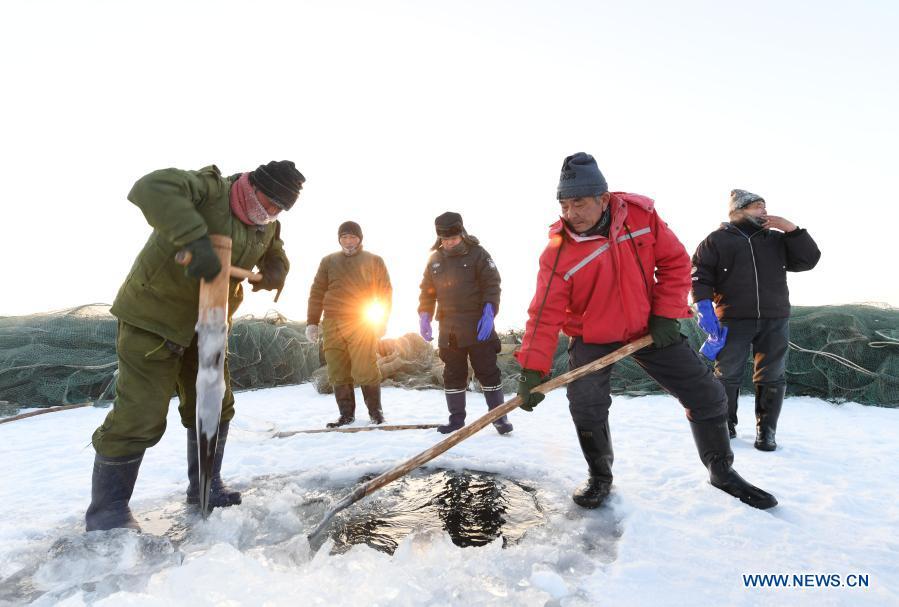 Xinjiang inaugura estação de pescas de inverno