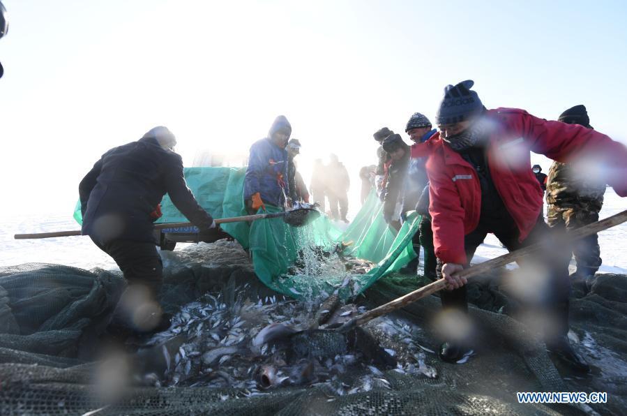 Xinjiang inaugura estação de pescas de inverno