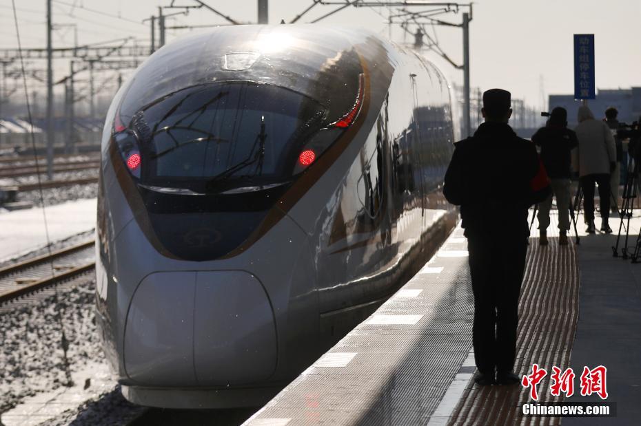 Galeria: ferrovia costeira de alta velocidade da China é inaugurada