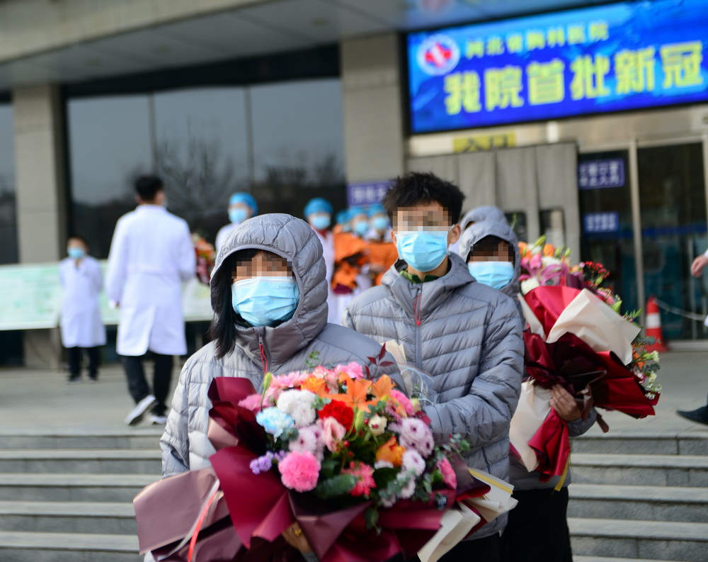 Doze pacientes da Covid-19 recebem alta em Hebei da China