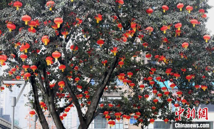 Galeria: Chongqing decorada com lanternas chinesas para o Festival da Primavera