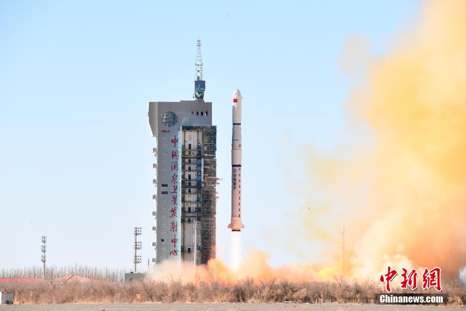China lança com sucesso satélites de sensoriamento remoto