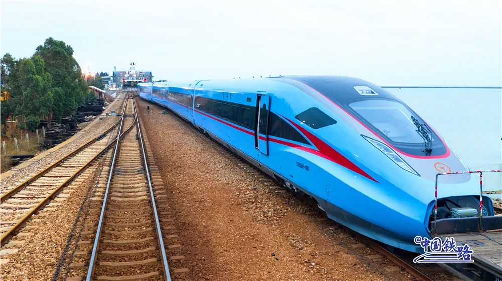 Trem-bala “Fuxing” entrará em operação em Hainan