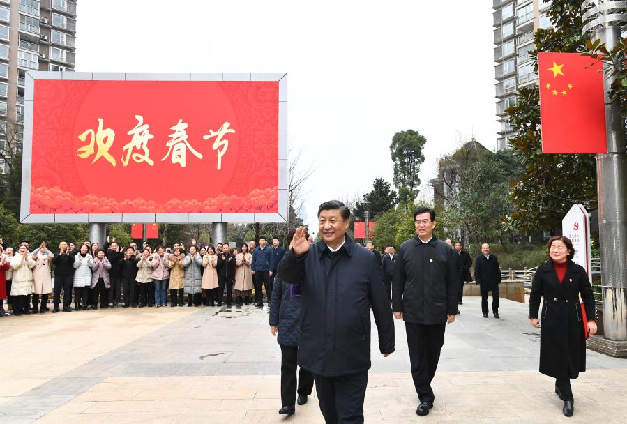 Xi visita supermercado e condomínio residencial em Guiyang