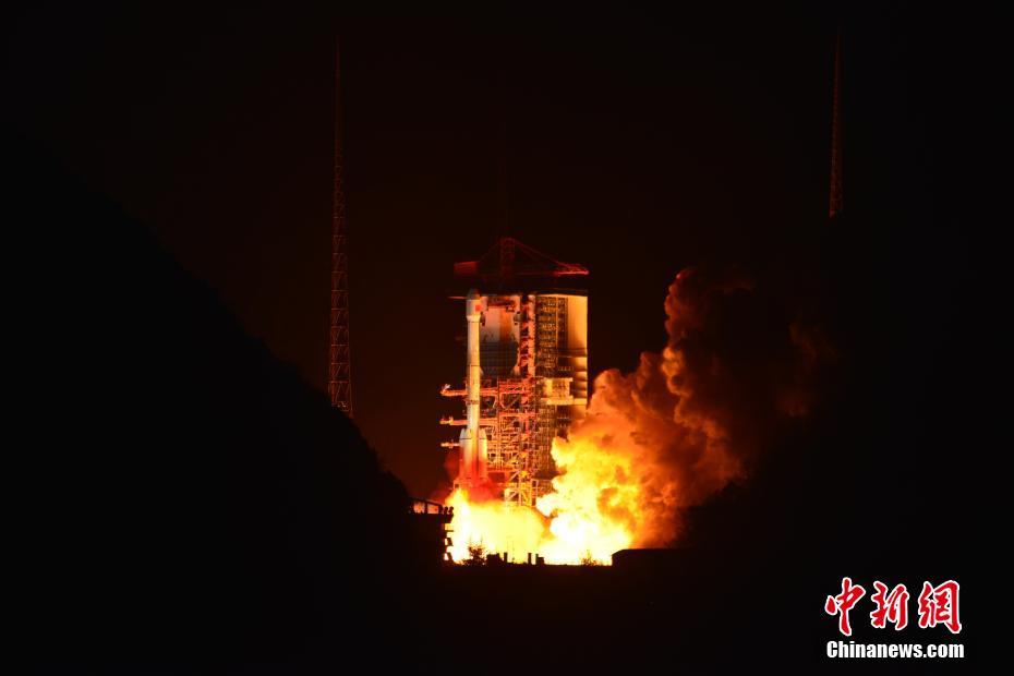 China lança com sucesso novo satélite experimental de tecnologia da comunicação