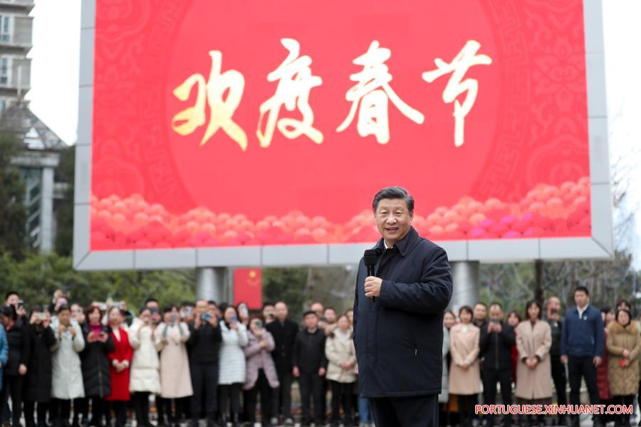 Xi expressa saudações de Ano Novo Chinês desejando uma China próspera

