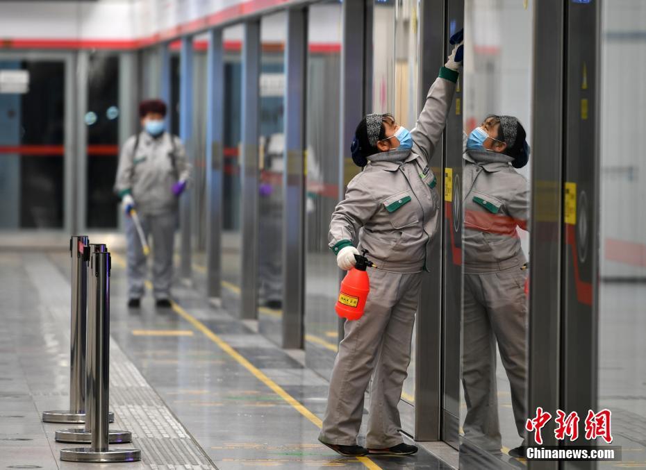 Cidade chinesa de Shijiazhuang retoma serviço ferroviário de passageiros

