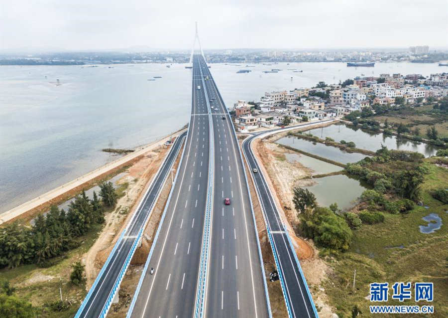 Rampa de acesso da Ponte Haiwen-Ilha Beigang aberta ao tráfego em Hainan