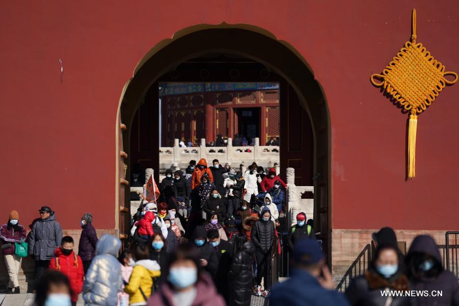 Templo do Céu em Beijing recebe visitantes