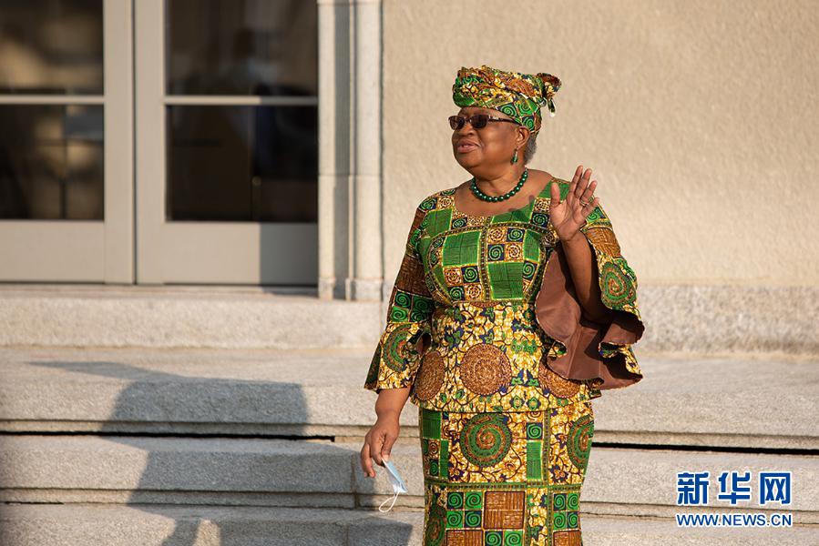 Okonjo-Iweala assume oficialmente como diretora-geral da OMC
