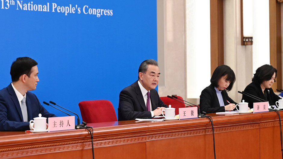 Coletiva de imprensa da 4ª sessão anual da 13ª APN é realizada em Beijing