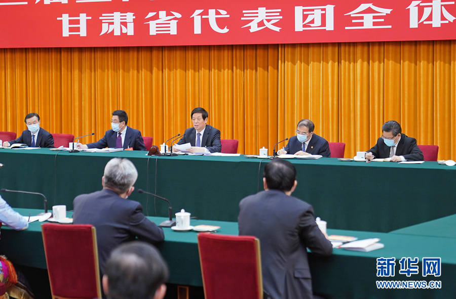 Líderes chineses participam de deliberações da sessão legislativa anual