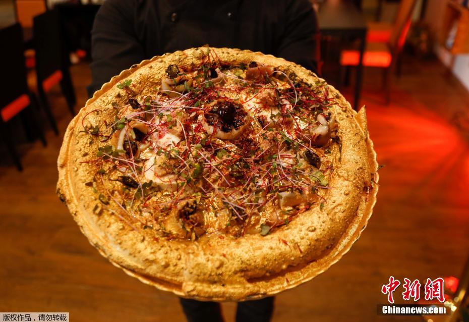 Tunísia: Restaurante lança pizza luxuosa feita com folhas de ouro