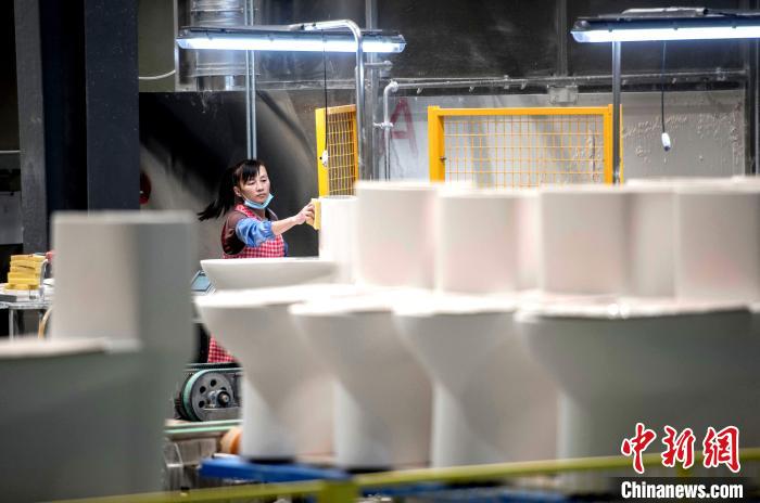 Fujian: Primeira fábrica de cerâmica inteligente 5G