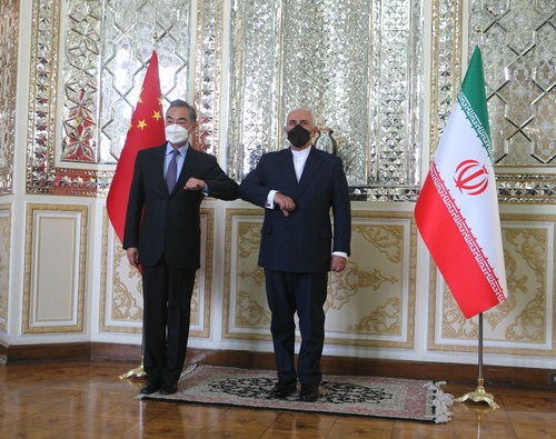 China e Irã prometem promover laços bilaterais e paz regional