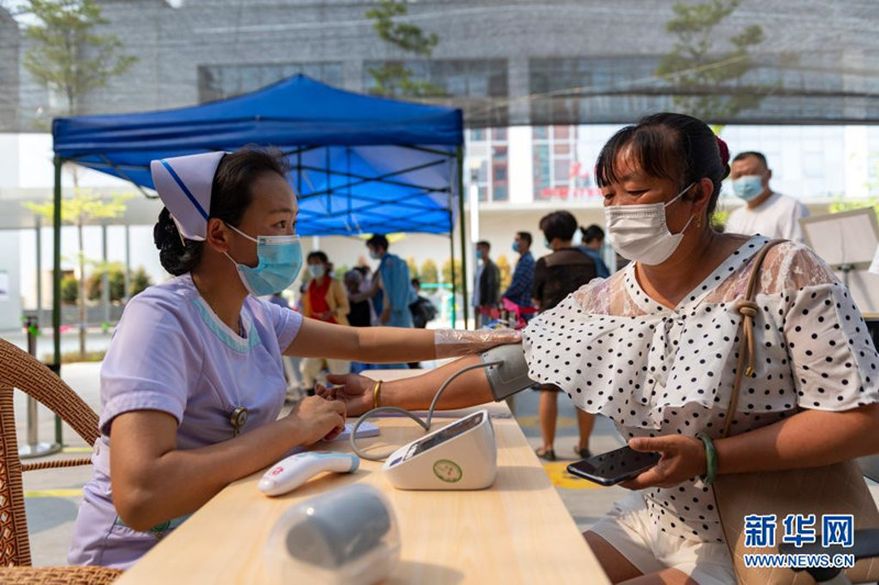Yunnan inicia campanha de vacinação em Ruili