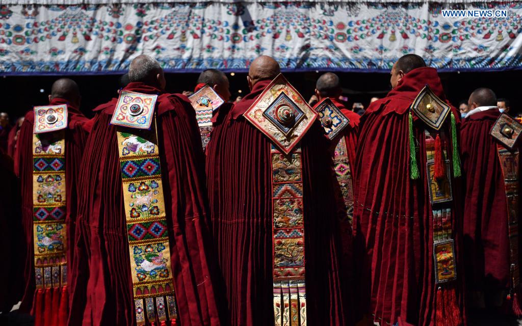 Lhasa realiza cerimônia de entrega do diploma de Geshe Lharampa no Templo Jokhang 