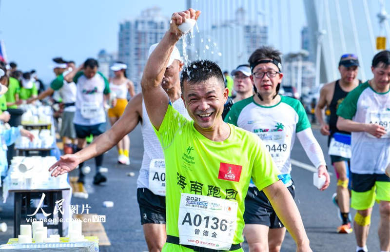 Galeria: Maratona de Haikou 2021 é largada em Hainan