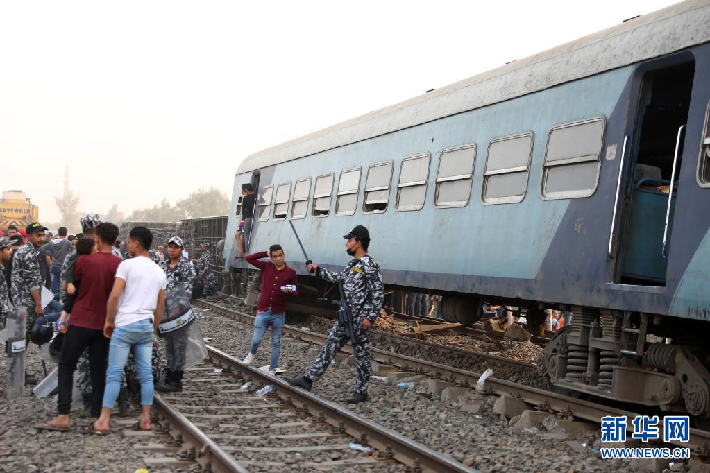 Egito: Descarrilamento de trem deixa 11 mortos e mais de 90 feridos