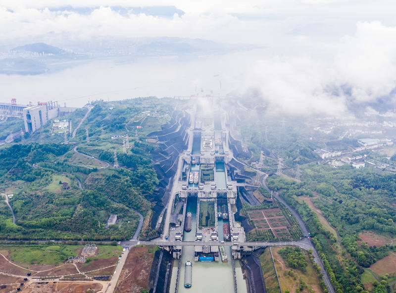 Hubei: Três Gargantas retoma tráfego após manutenção