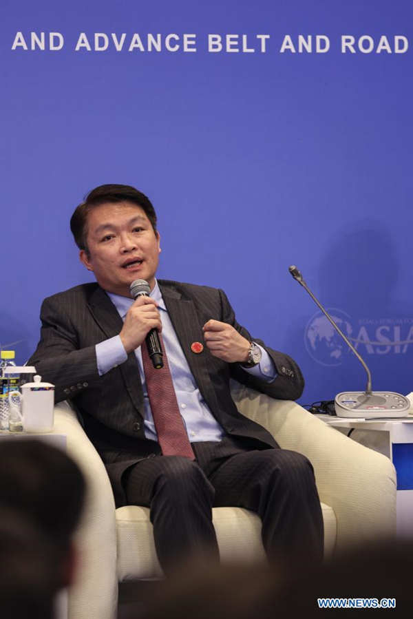 Hong Kong e Macau exigem desenvolvimento inovador na Área da Grande Baía 