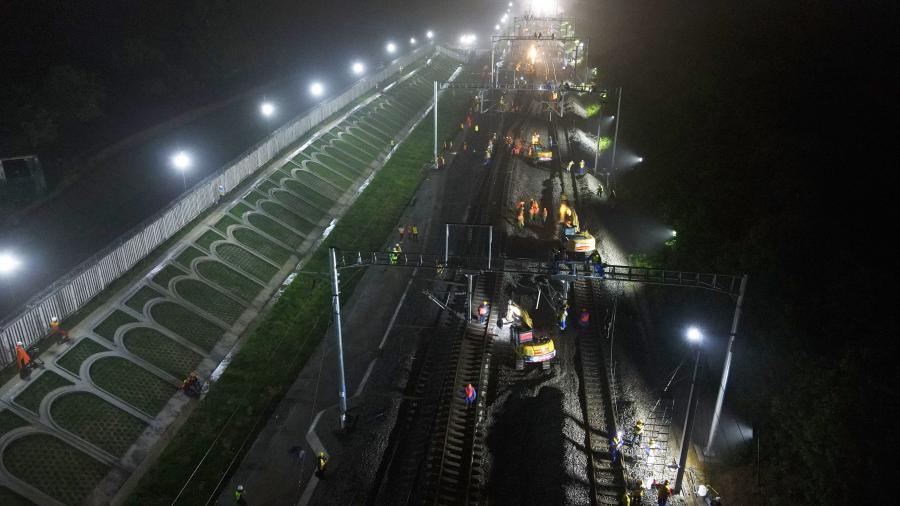 China atualiza ferrovia de alta velocidade no leste para mega projeto de desvio de água