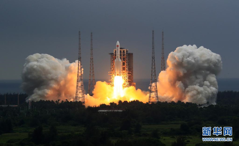 China lança módulo central da estação espacial Tianhe