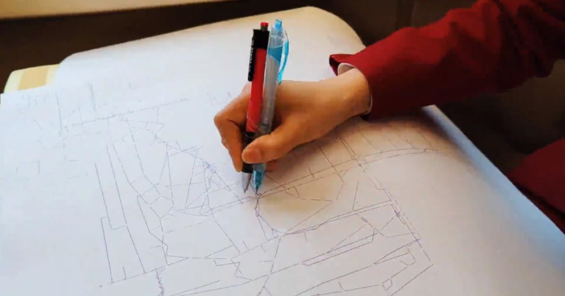 Membro de tripulação de ferrovia de alta velocidade desenha mapa ferroviário nacinal em 90 minutos