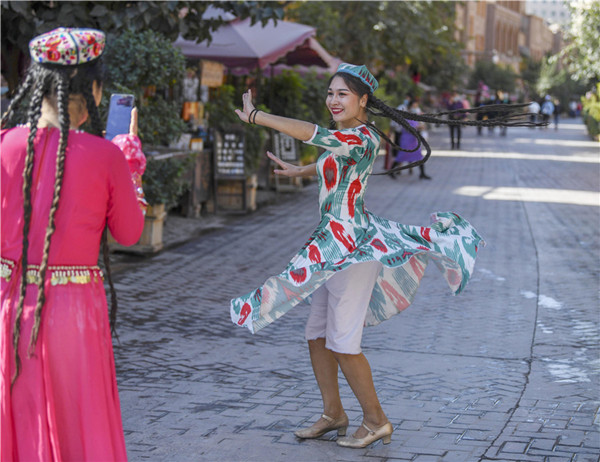 Xinjiang, na China, saúda visitantes estrangeiros imparciais, diz autoridade